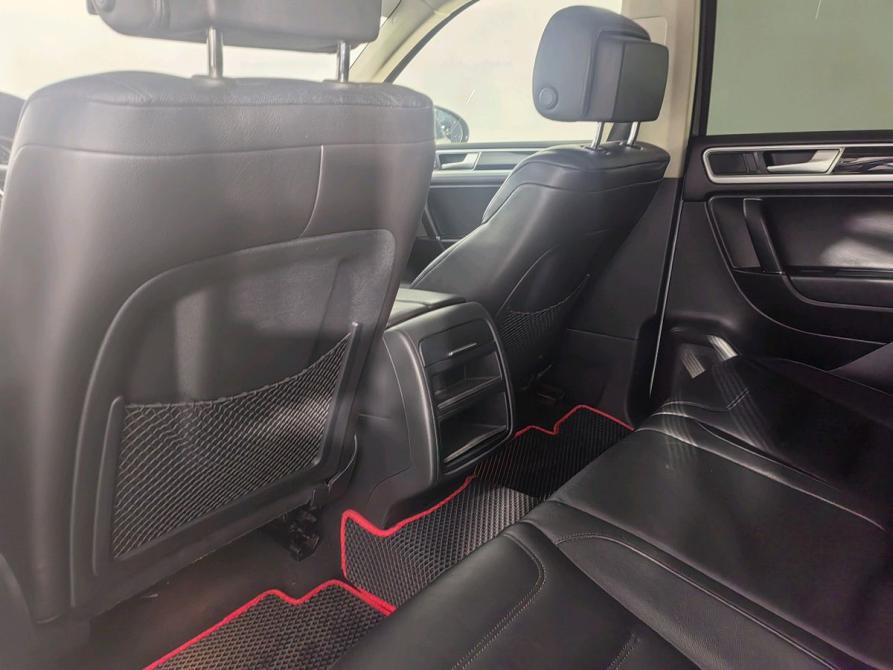 Volkswagen Touareg II Рестайлинг Санкт-Петербург  - изображение 16