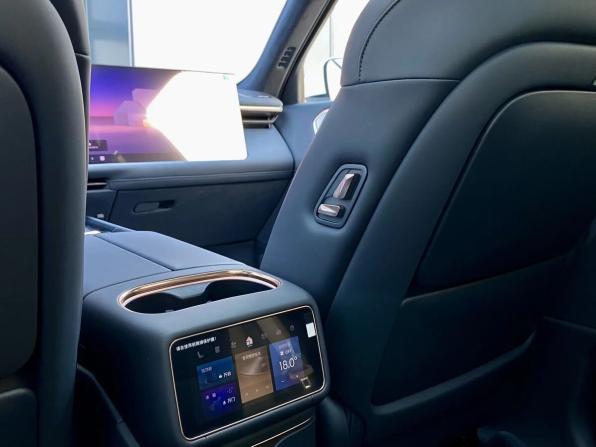 Новый Lynk &amp; Co 900 2026 года, цена 8 850 000 рублей, внедорожник, Автокод Объявления