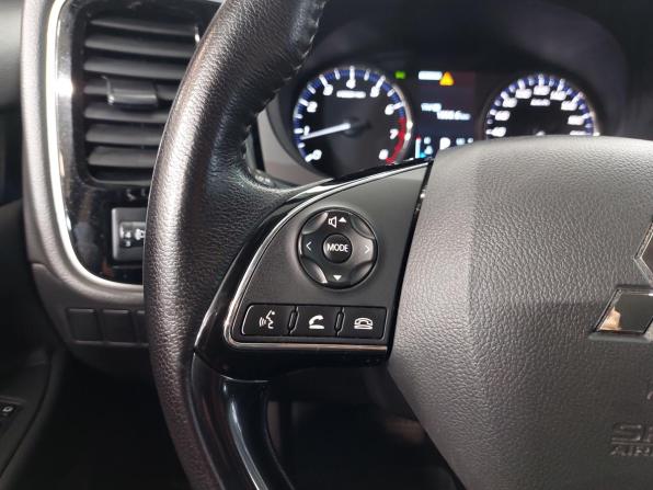 Mitsubishi Outlander III Рестайлинг 3 с пробегом 2019 года, цена 2 320 000 рублей, 82300 км, внедорожник, Автокод Объявления