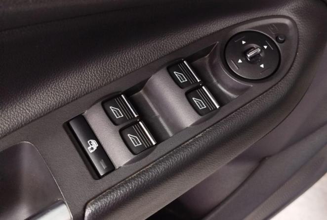 Ford Kuga II с пробегом 2014 года, цена 1 190 000 рублей, 176523 км, внедорожник, Автокод Объявления