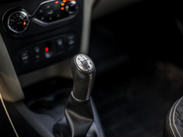Renault Logan II с пробегом 2014 года, цена 348 000 рублей, 188331 км, седан, Автокод Объявления