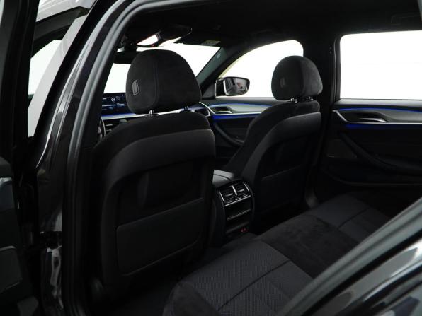 BMW 5 серии VII (G30/G31/G38) с пробегом 2019 года, цена 2 994 444 рубля, 245621 км, универсал, Автокод Объявления