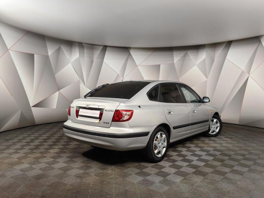 Hyundai Elantra III (XD2) Рестайлинг Москва  - изображение 2