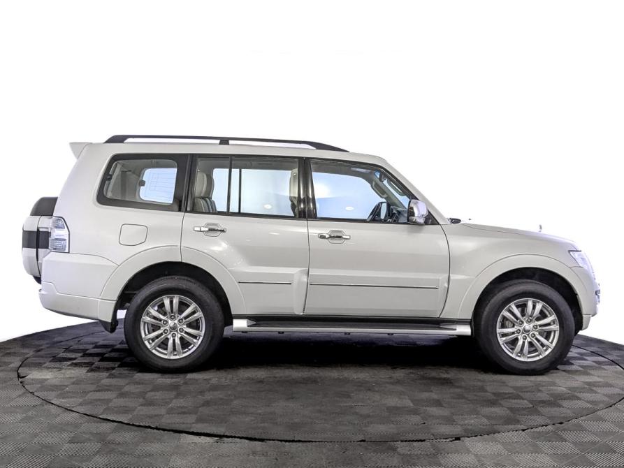 Mitsubishi Pajero IV Рестайлинг 2 Москва  - изображение 4