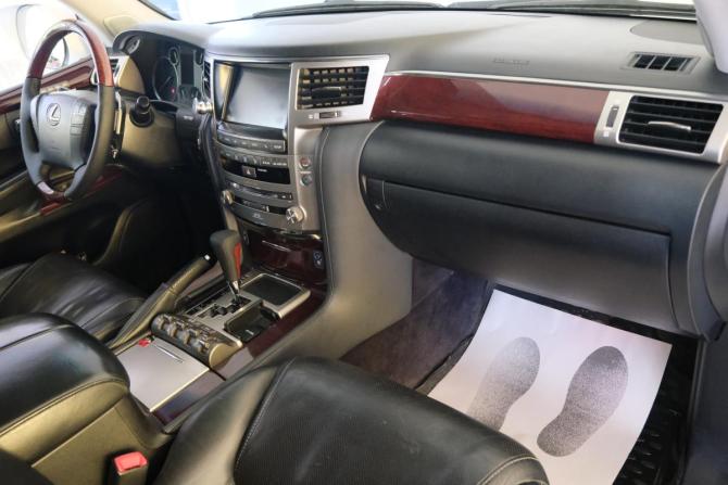 Lexus LX III Рестайлинг с пробегом 2013 года, цена 4 599 000 рублей, 227000 км, внедорожник, Автокод Объявления