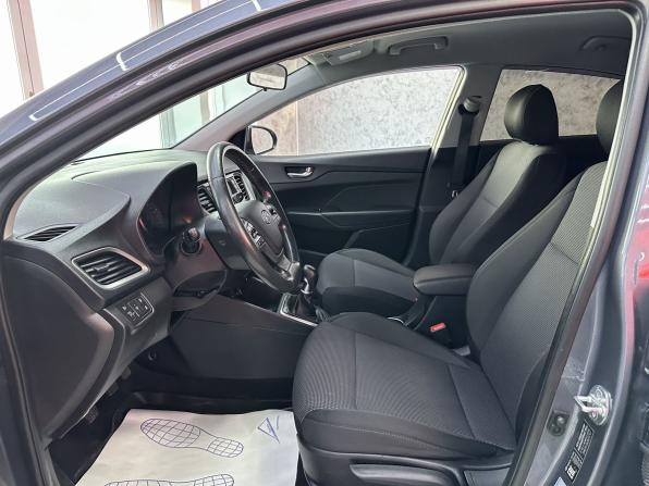 Hyundai Solaris II с пробегом 2018 года, цена 1 265 000 рублей, 109951 км, седан, Автокод Объявления