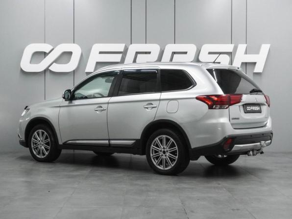 Mitsubishi Outlander III Рестайлинг 2 с пробегом 2015 года, цена 1 459 000 рублей, 239370 км, внедорожник, Автокод Объявления