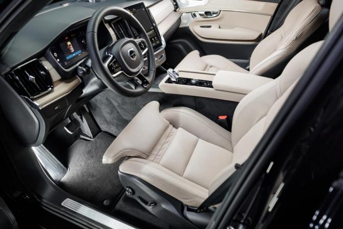 Новый Volvo XC90 II Рестайлинг 2 2025 года, цена 12 900 000 рублей, внедорожник, Автокод Объявления