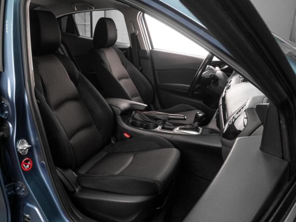 Mazda 3 III (BM) с пробегом 2014 года, цена 1 319 000 рублей, 137988 км, седан, Автокод Объявления