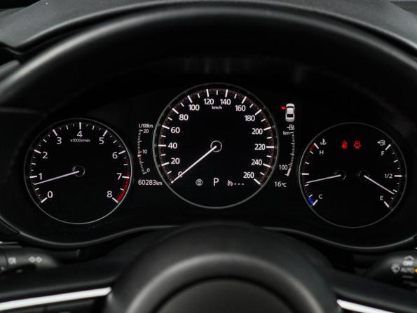 Mazda 3 IV (BP) с пробегом 2022 года, цена 2 470 000 рублей, 60282 км, седан, Автокод Объявления