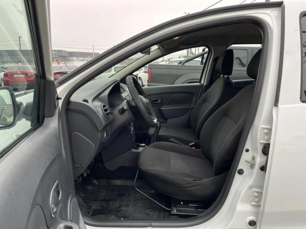 Renault Sandero II Рестайлинг с пробегом 2019 года, цена 718 000 рублей, 126535 км, хэтчбек, Автокод Объявления