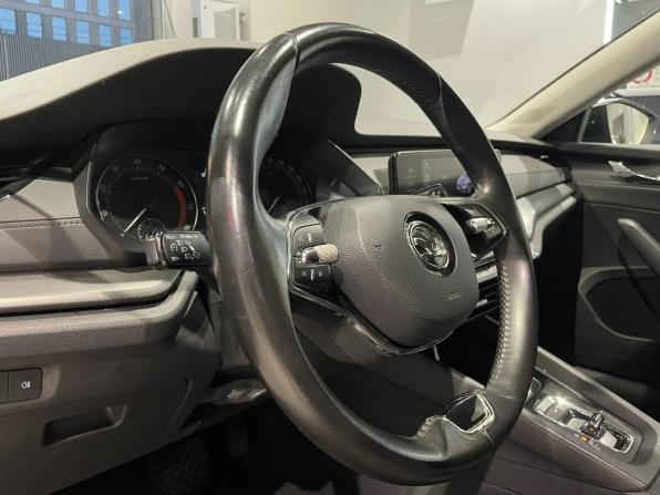 Skoda Octavia IV (A8) с пробегом 2020 года, цена 1 806 000 рублей, 185081 км, лифтбек, Автокод Объявления