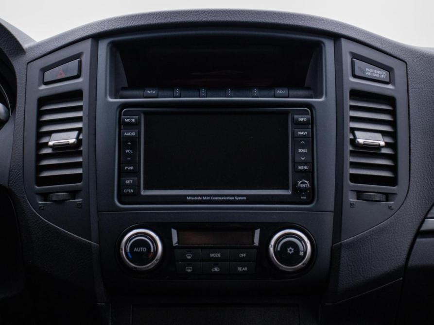 Mitsubishi Pajero IV Рестайлинг 1 Москва  - изображение 14