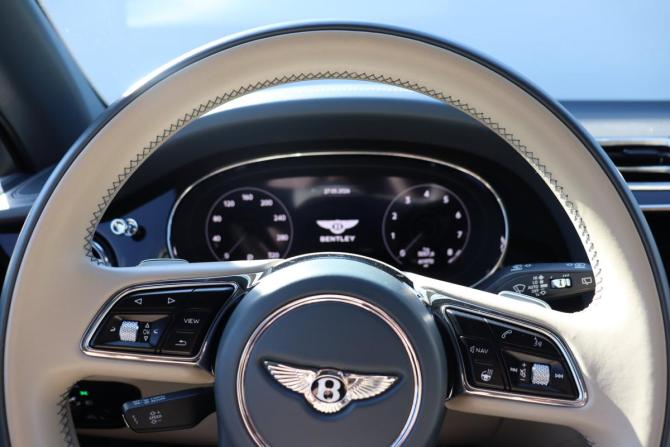Bentley Bentayga I Рестайлинг с пробегом 2021 года, цена 17 900 000 рублей, 60696 км, внедорожник, Автокод Объявления