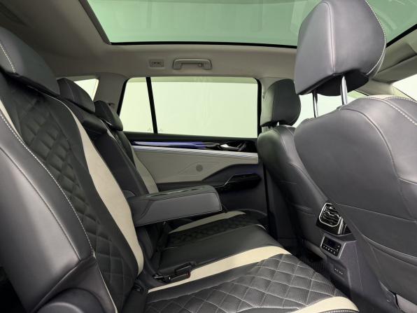 Volkswagen ID.6 с пробегом 2023 года, цена 3 850 000 рублей, 62000 км, внедорожник, Автокод Объявления