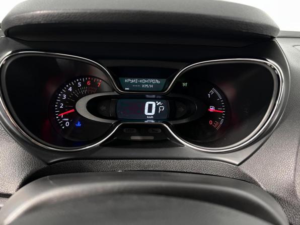 Renault Kaptur I с пробегом 2017 года, цена 1 215 000 рублей, 203929 км, внедорожник, Автокод Объявления