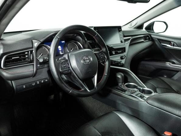 Toyota Camry VIII (XV70) Рестайлинг с пробегом 2021 года, цена 3 239 700 рублей, 126611 км, седан, Автокод Объявления