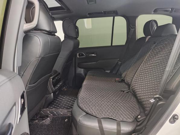 Toyota Land Cruiser 300 Series с пробегом 2021 года, цена 9 950 000 рублей, 28718 км, внедорожник, Автокод Объявления