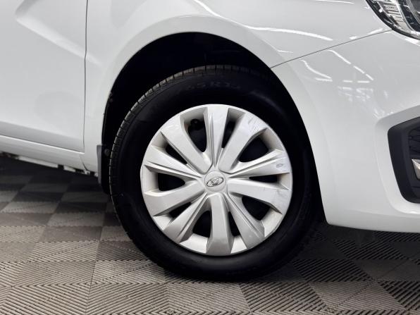 Lada (ВАЗ) Vesta I Рестайлинг (NG) с пробегом 2024 года, цена 1 398 000 рублей, 7490 км, седан, Автокод Объявления