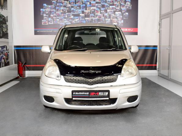 Toyota FunCargo с пробегом 2003 года, цена 329 995 рублей, 287221 км, компактвэн, Автокод Объявления