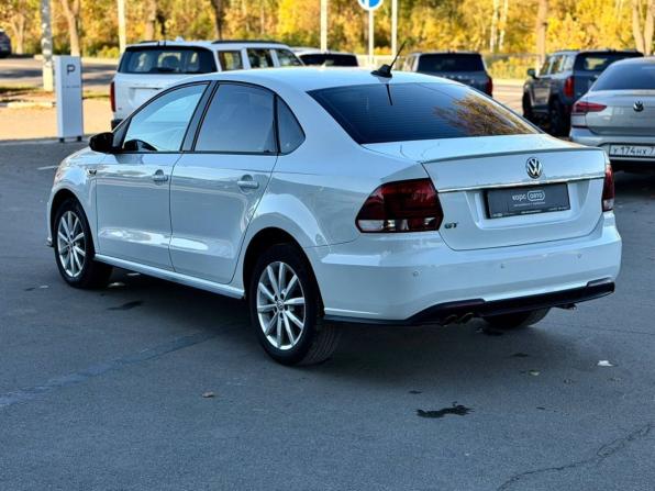 Volkswagen Polo V Рестайлинг с пробегом 2017 года, цена 1 299 000 рублей, 91263 км, седан, Автокод Объявления