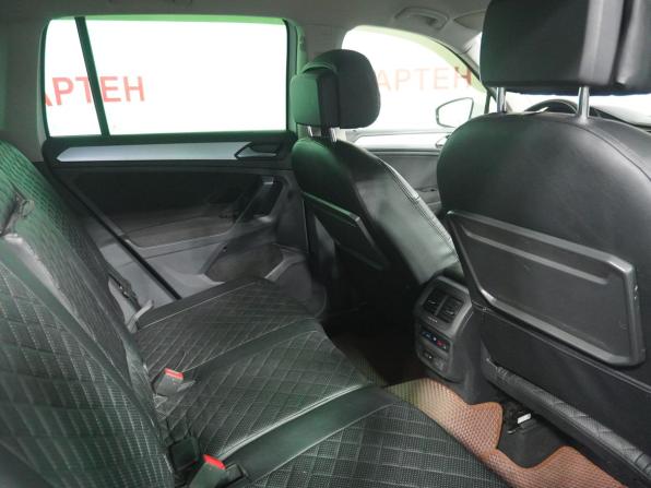 Volkswagen Tiguan II с пробегом 2018 года, цена 1 999 000 рублей, 225105 км, внедорожник, Автокод Объявления