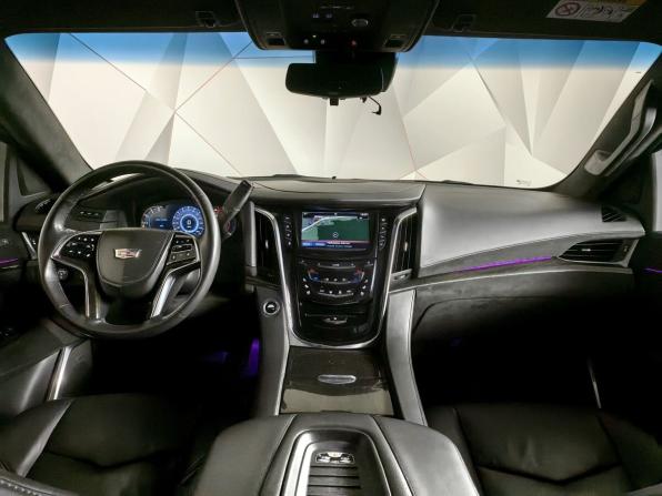 Cadillac Escalade IV с пробегом 2017 года, цена 4 760 000 рублей, 124107 км, внедорожник, Автокод Объявления