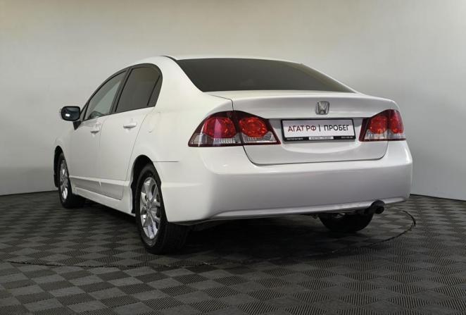 Honda Civic VIII Рестайлинг с пробегом 2011 года, цена 683 000 рублей, 181672 км, седан, Автокод Объявления