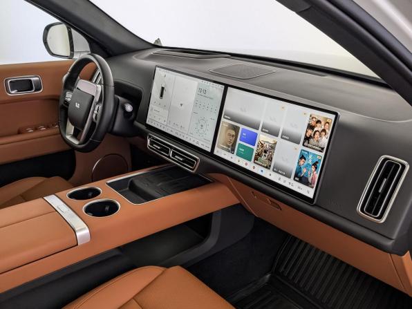 Li Auto (Lixiang) L7 I Рестайлинг с пробегом 2024 года, цена 6 000 000 рублей, 36636 км, внедорожник, Автокод Объявления
