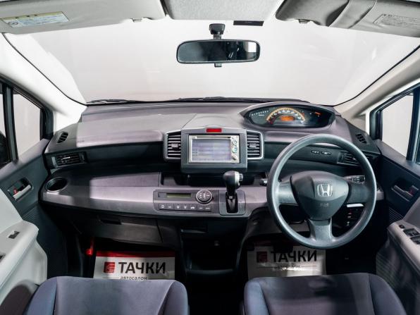 Honda Freed I с пробегом 2008 года, цена 1 070 000 рублей, 81009 км, компактвэн, Автокод Объявления