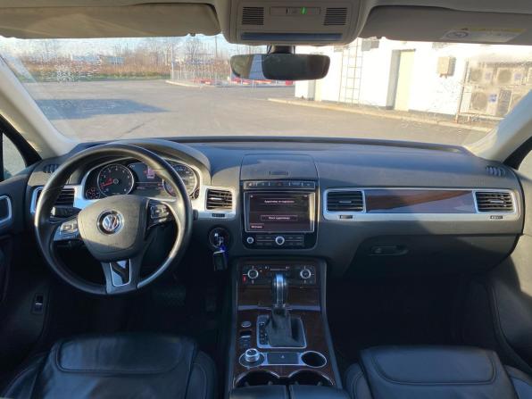 Volkswagen Touareg II Рестайлинг с пробегом 2017 года, цена 3 499 000 рублей, 97631 км, внедорожник, Автокод Объявления