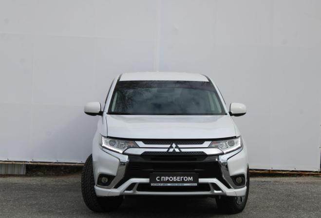 Mitsubishi Outlander III Рестайлинг 3 с пробегом 2022 года, цена 2 625 000 рублей, 14000 км, внедорожник, Автокод Объявления