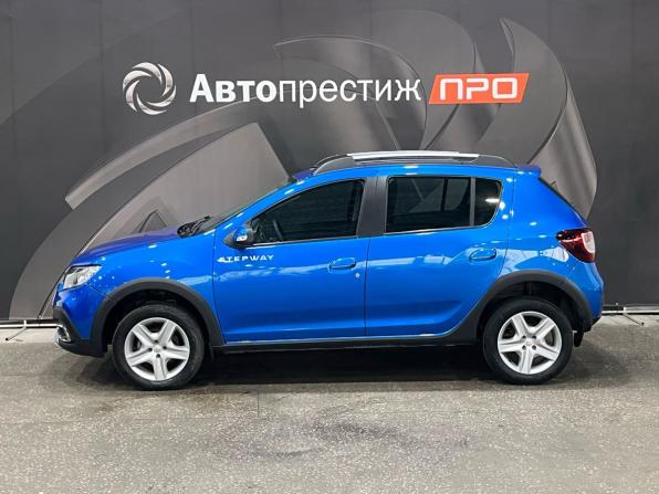 Renault Sandero II Рестайлинг с пробегом 2021 года, цена 1 160 000 рублей, 69405 км, хэтчбек, Автокод Объявления