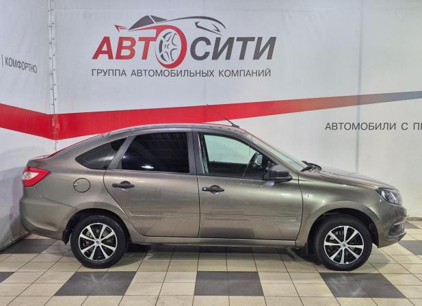 Lada (ВАЗ) Granta I Рестайлинг с пробегом 2020 года, цена 653 000 рублей, 109601 км, хэтчбек, Автокод Объявления