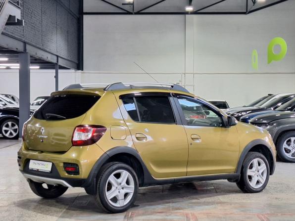 Renault Sandero II с пробегом 2015 года, цена 680 000 рублей, 134178 км, хэтчбек, Автокод Объявления