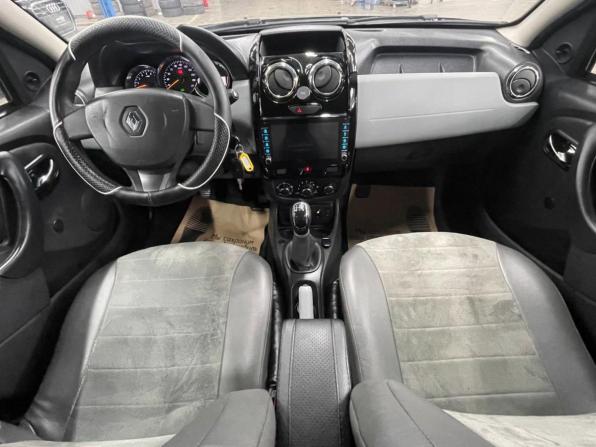 Renault Duster I Рестайлинг с пробегом 2017 года, цена 929 000 рублей, 75310 км, внедорожник, Автокод Объявления