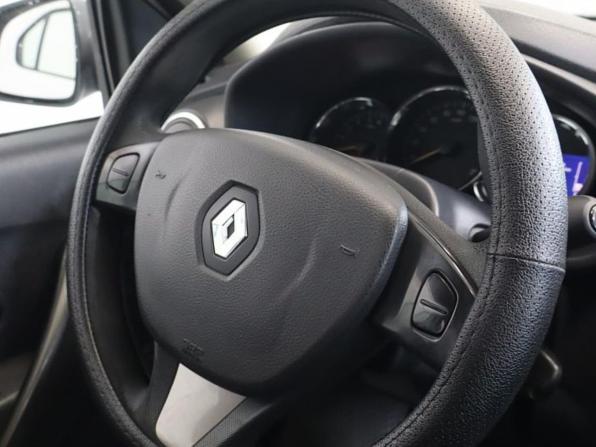 Renault Logan II с пробегом 2015 года, цена 666 000 рублей, 218089 км, седан, Автокод Объявления