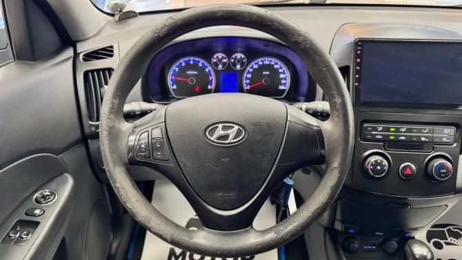 Hyundai i30 I Рестайлинг с пробегом 2010 года, цена 650 000 рублей, 277286 км, хэтчбек, Автокод Объявления