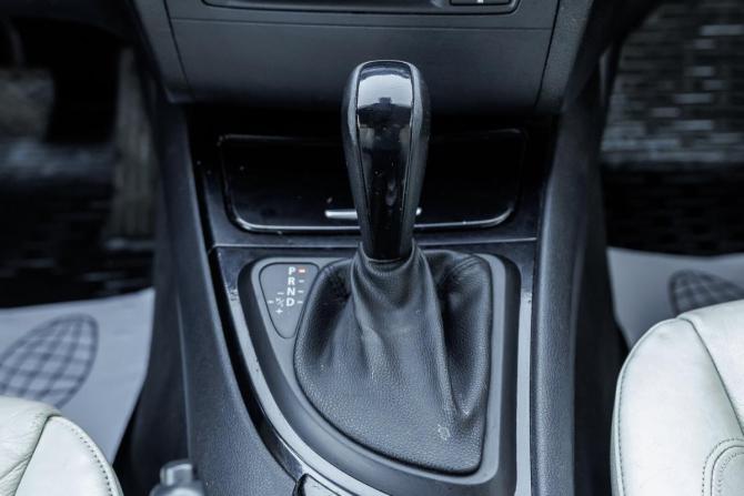 BMW 1 серии I (E81/E82/E87/E88) Рестайлинг с пробегом 2010 года, цена 655 000 рублей, 304000 км, хэтчбек, Автокод Объявления