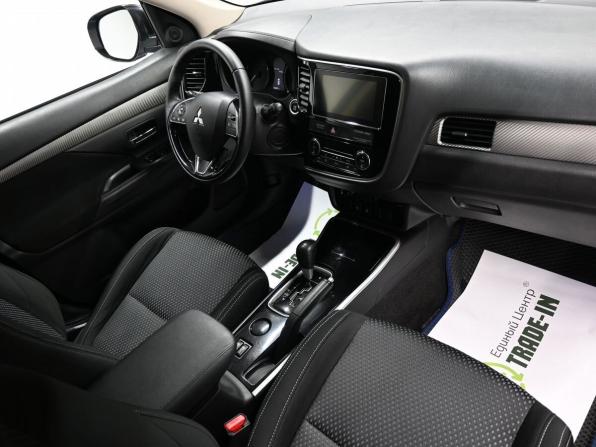 Mitsubishi Outlander III Рестайлинг 2 с пробегом 2018 года, цена 1 895 000 рублей, 156892 км, внедорожник, Автокод Объявления