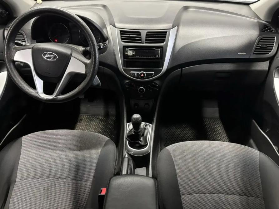 Hyundai Solaris I Саратов  - изображение 7
