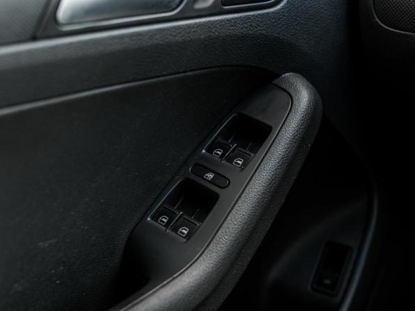 Volkswagen Jetta VI с пробегом 2013 года, цена 720 000 рублей, 217738 км, седан, Автокод Объявления