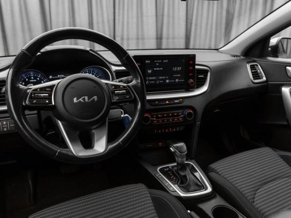 Kia Ceed III Рестайлинг с пробегом 2022 года, цена 2 320 000 рублей, 66782 км, универсал, Автокод Объявления