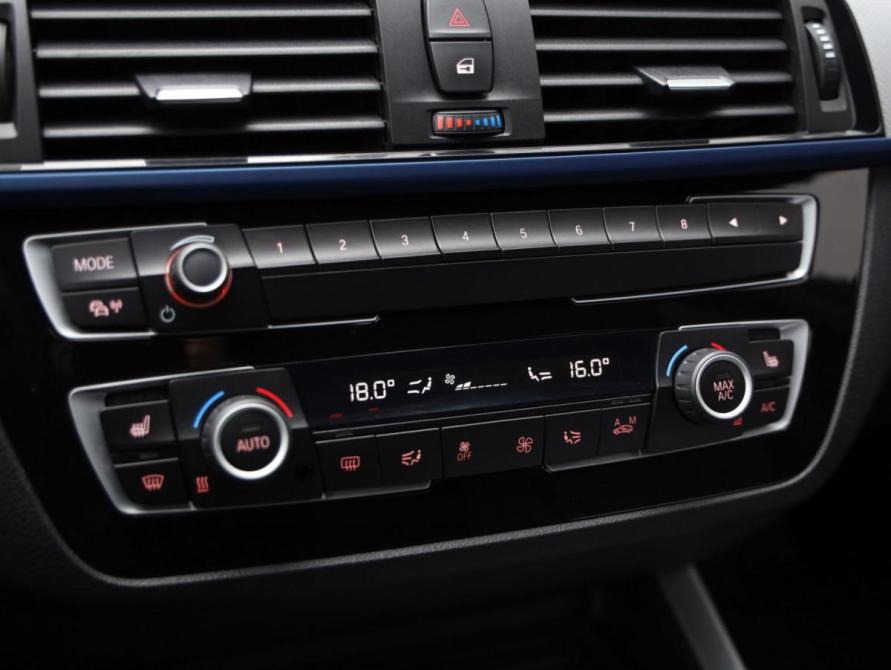 BMW 1 серии II (F20/F21) Рестайлинг 2 Санкт-Петербург  - изображение 18