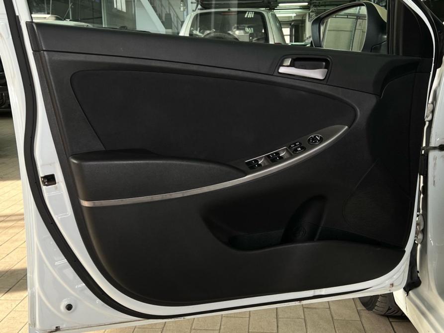 Hyundai Solaris I Рестайлинг Волгоград  - изображение 11