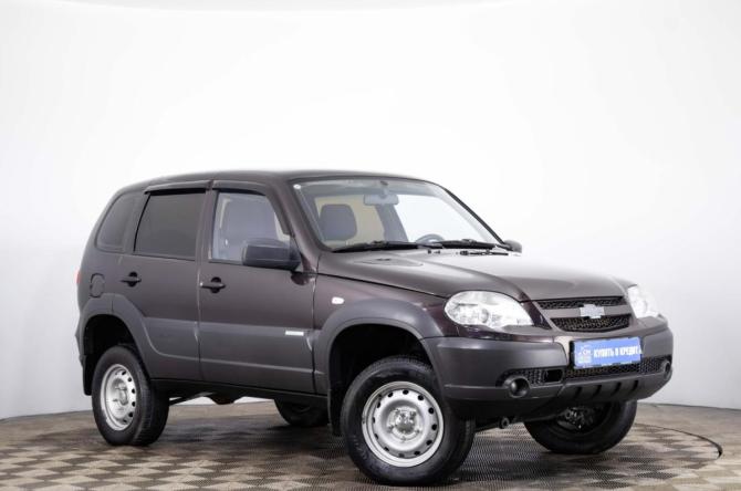 Chevrolet Niva I Рестайлинг с пробегом 2015 года, цена 639 000 рублей, 110000 км, внедорожник, Автокод Объявления