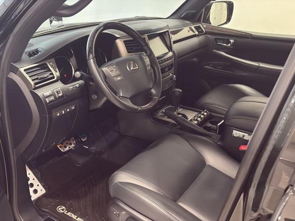 Lexus LX III Рестайлинг с пробегом 2015 года, цена 6 620 000 рублей, 83113 км, внедорожник, Автокод Объявления