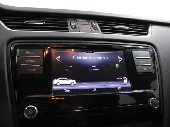 Skoda Octavia III (A7) Рестайлинг с пробегом 2017 года, цена 1 699 900 рублей, 130402 км, лифтбек, Автокод Объявления