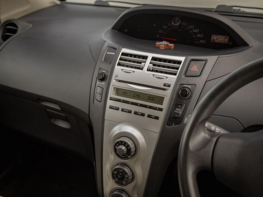 Toyota Vitz II (XP90) Тюмень  - изображение 10