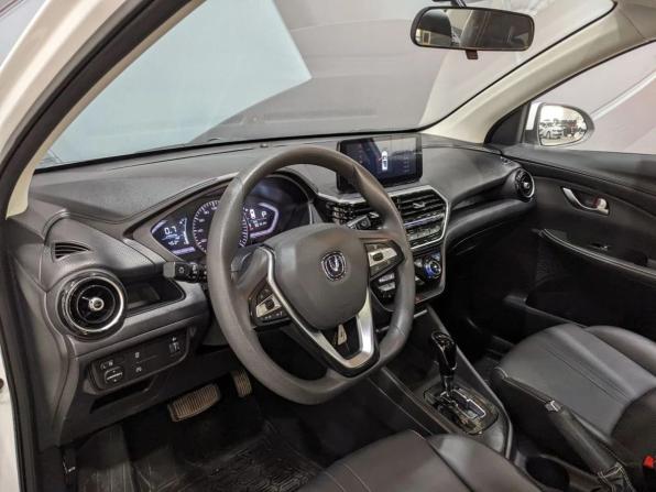 Changan Alsvin с пробегом 2023 года, цена 1 110 000 рублей, 30096 км, седан, Автокод Объявления